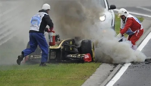 f1赛车失火F1赛车失火背后的真相，让你了解赛车运营的高效方法-第2张图片-www.211178.com_果博福布斯